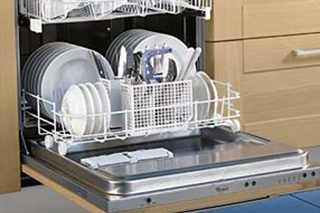 Качественный и недорогой ремонт посудомоечных машин Индезит может предложить компания «МастерБюро»